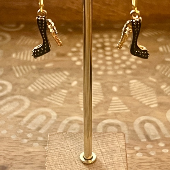 New Cute Black Enamel & Rhinestone Gold Heel Earrings With Lever Back Hooks - Picture 3 of 8